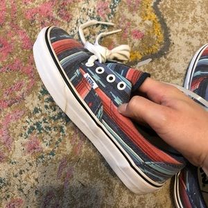 Tribal multicolor shoes, womens 5.5 NWT never worn